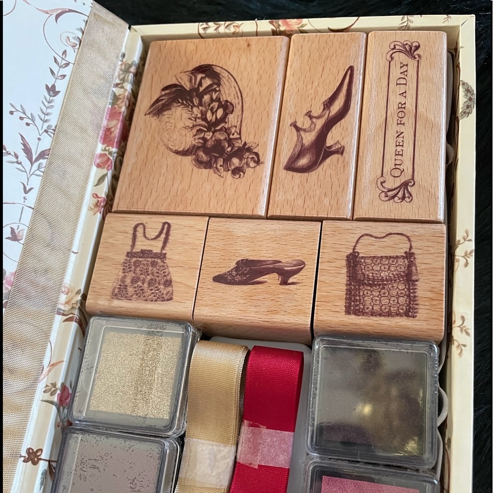Stamp Kit Handbags & Shoes with Matching Inks & Ribbons